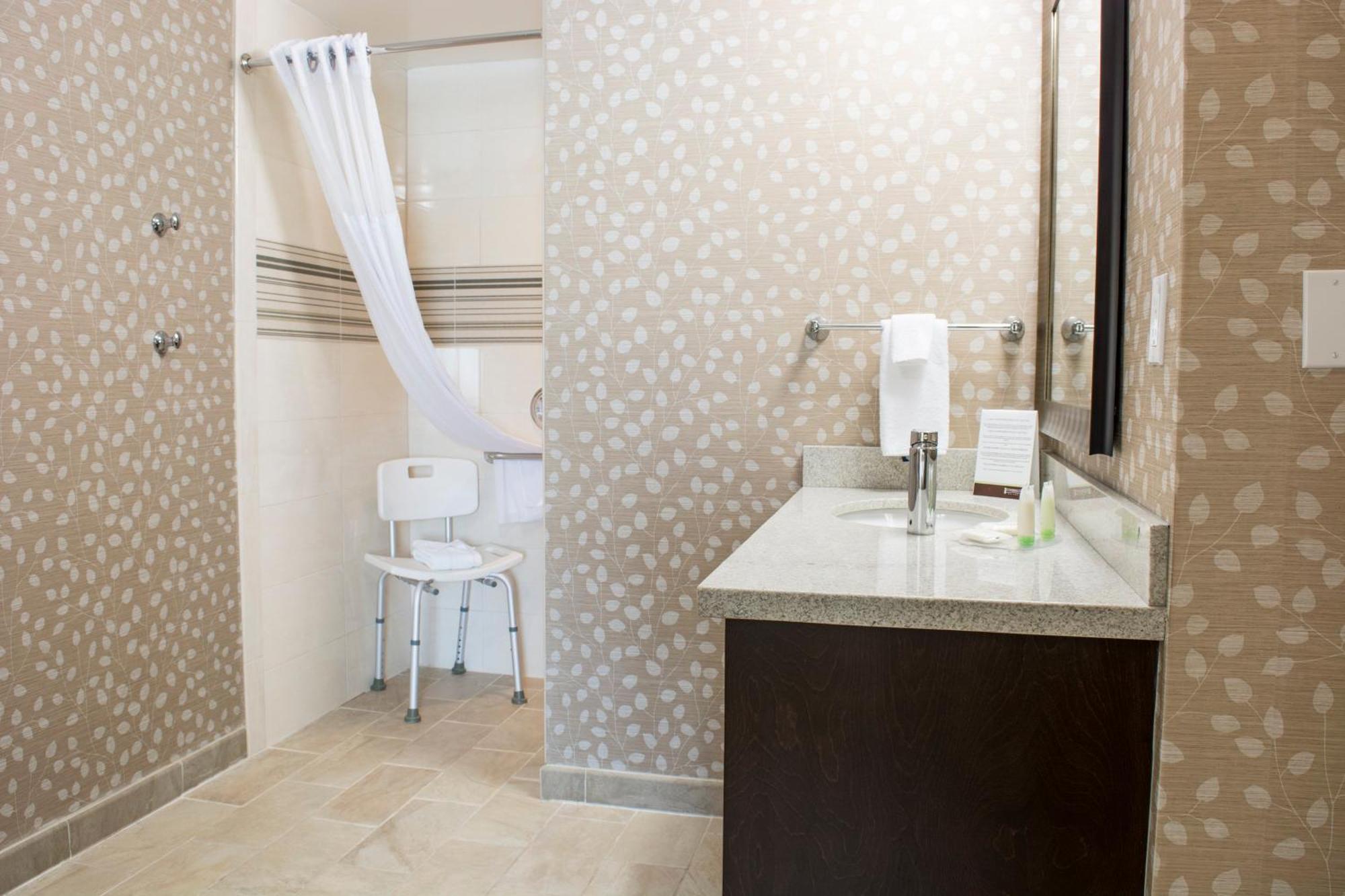 Staybridge Suites Chihuahua By Ihg Exterior photo
