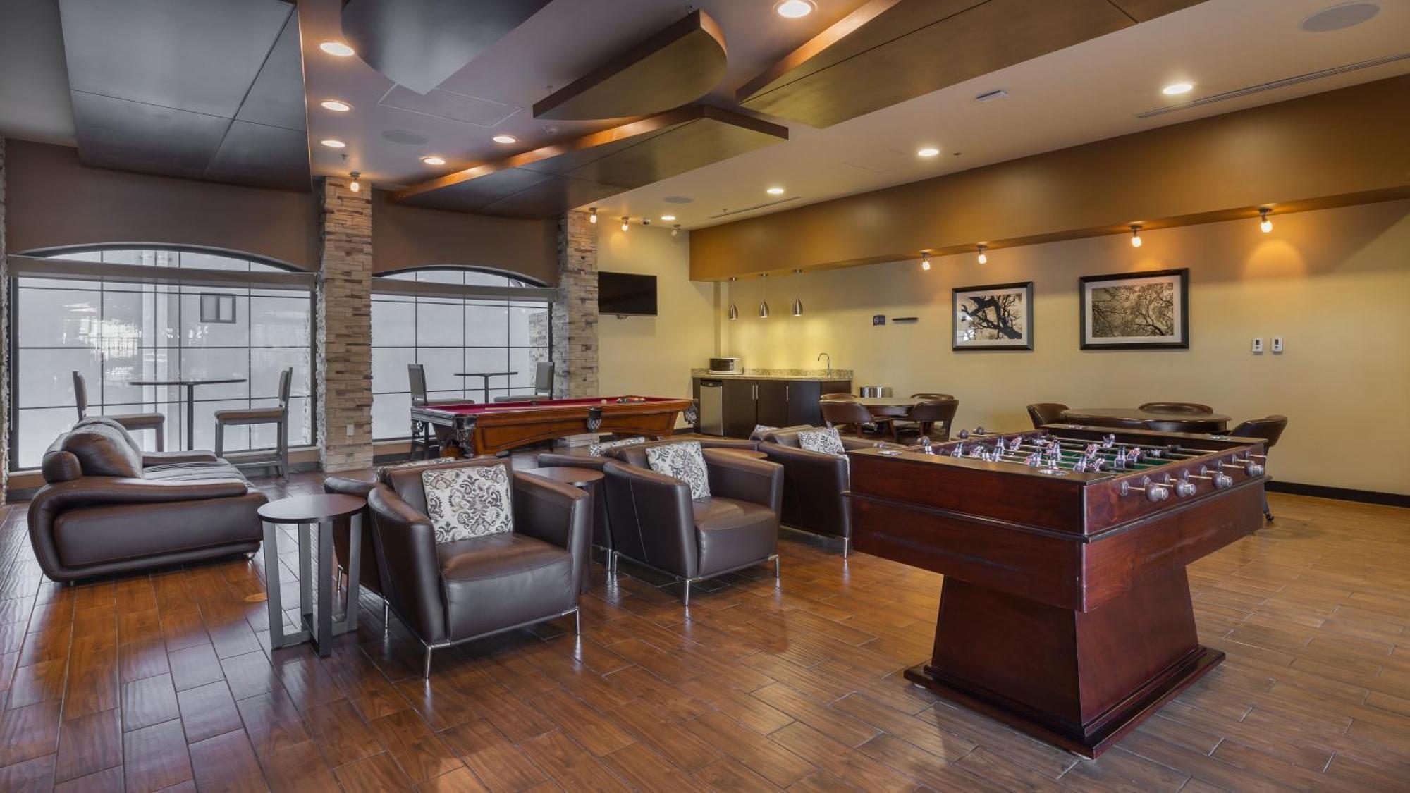 Staybridge Suites Chihuahua By Ihg Exterior photo