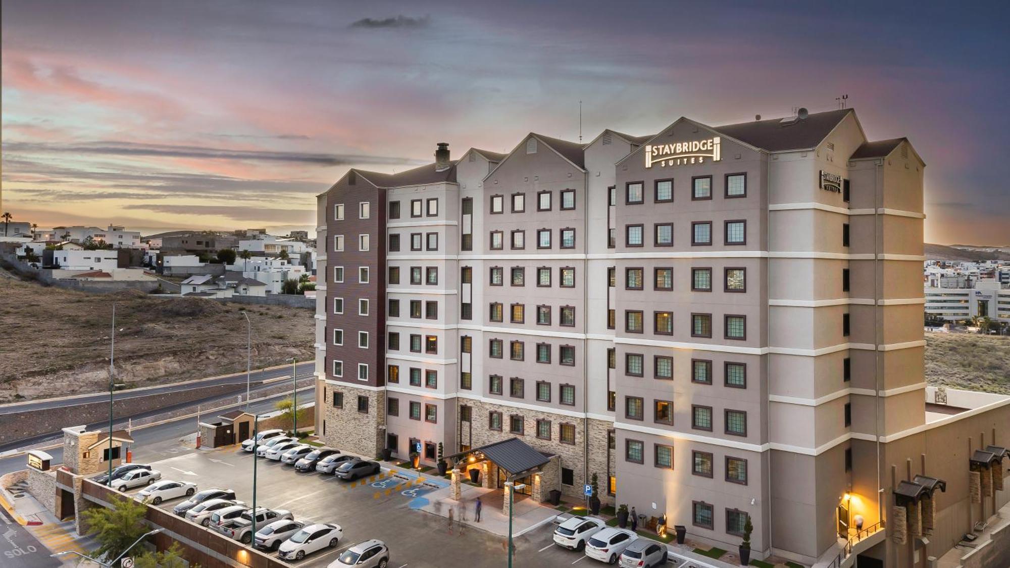 Staybridge Suites Chihuahua By Ihg Exterior photo