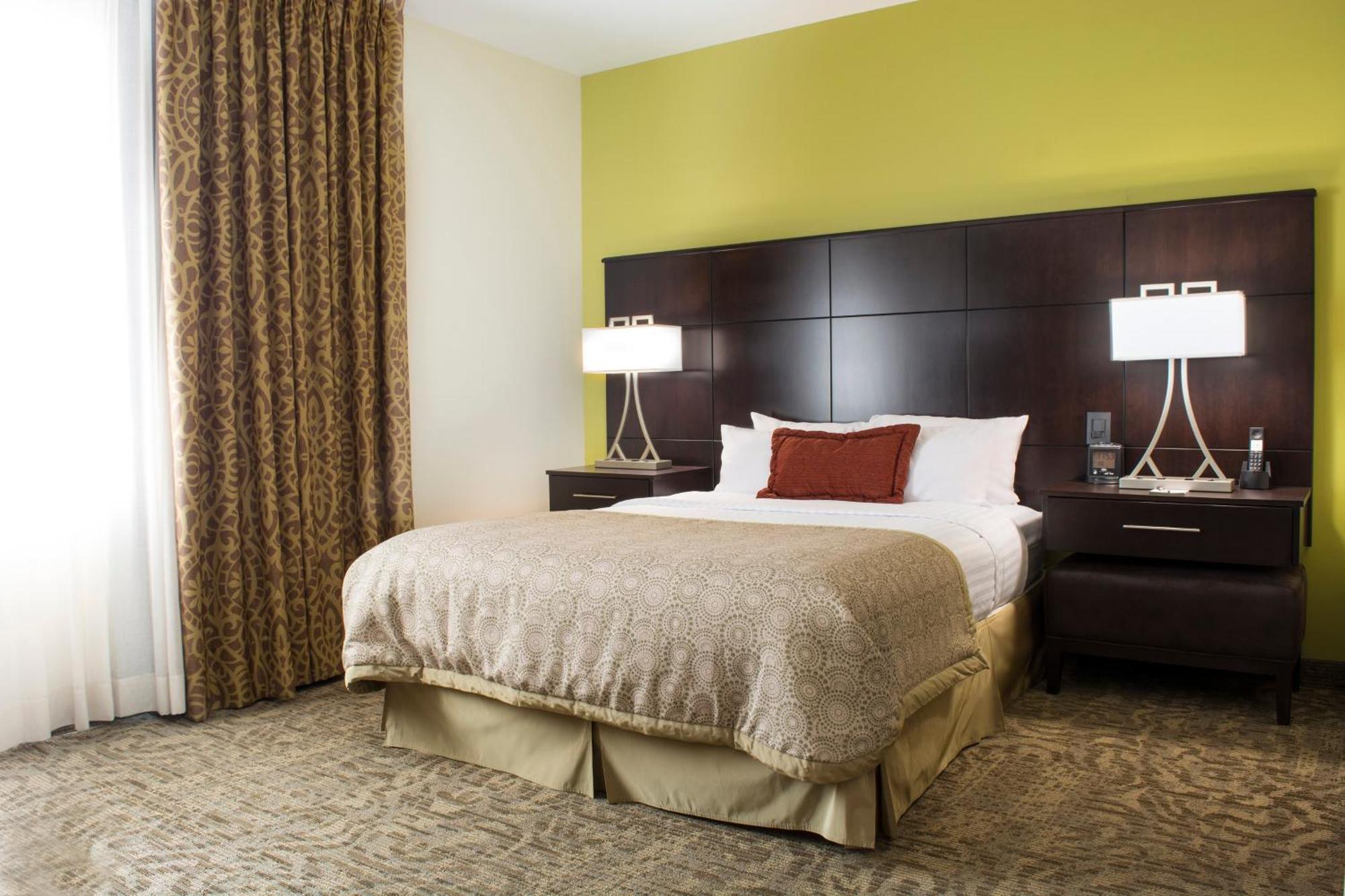 Staybridge Suites Chihuahua By Ihg Exterior photo