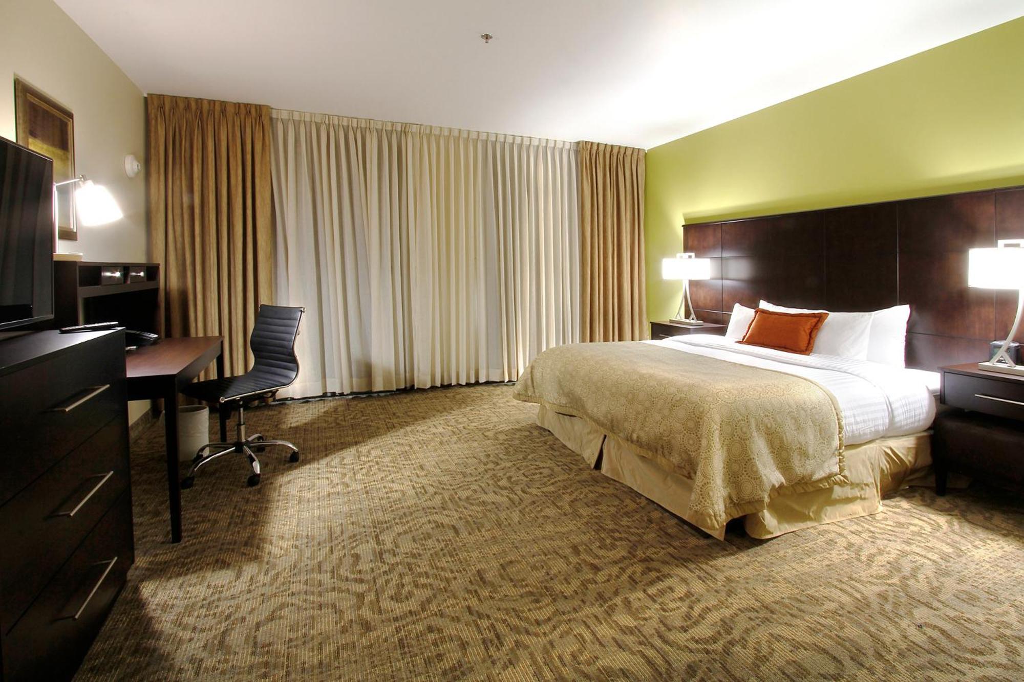 Staybridge Suites Chihuahua By Ihg Exterior photo