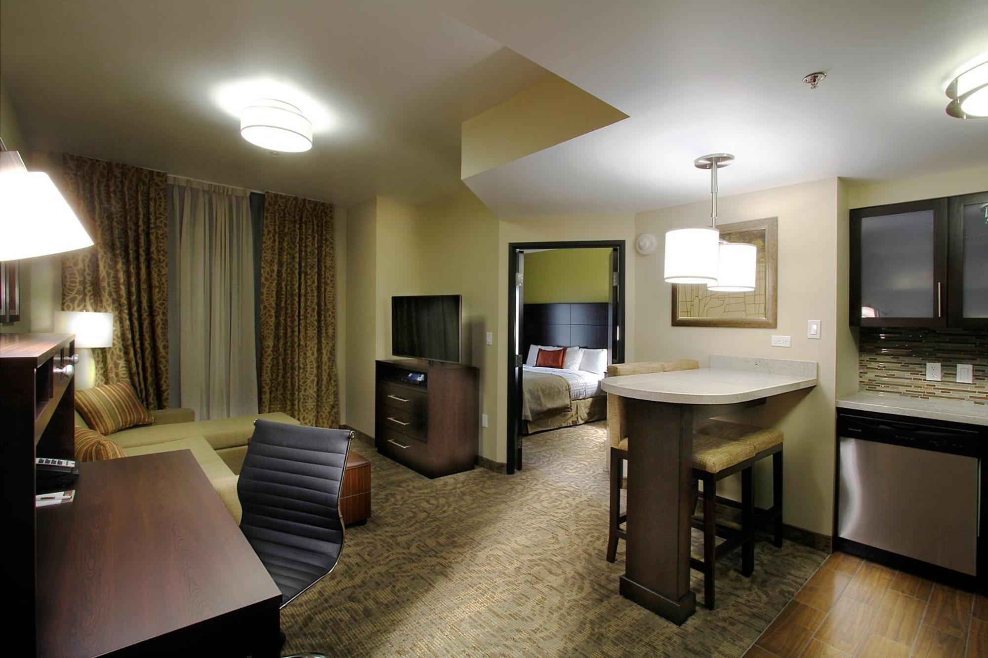 Staybridge Suites Chihuahua By Ihg Exterior photo